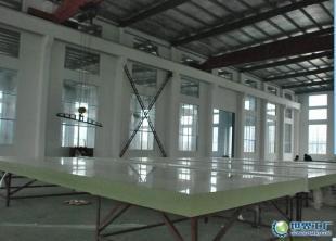 亚克力水族鱼缸与隧道 环保新材料引领观赏鱼养殖新风尚
